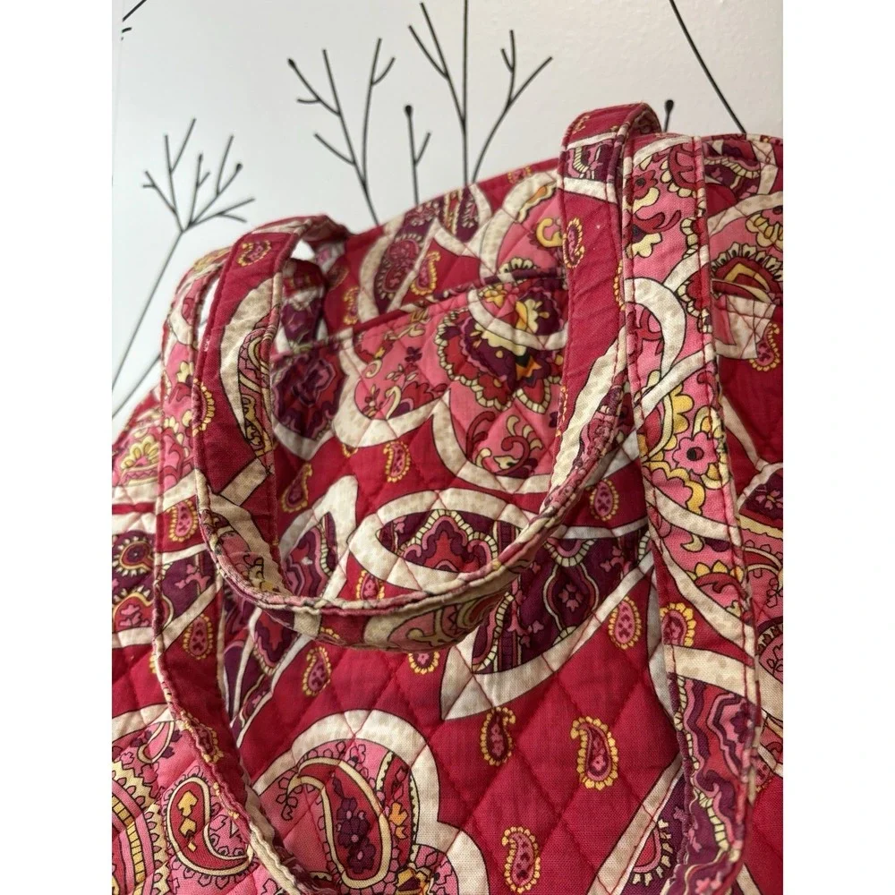 Vera Bradley Rosy Posies Pattern Pleat Tote Bag